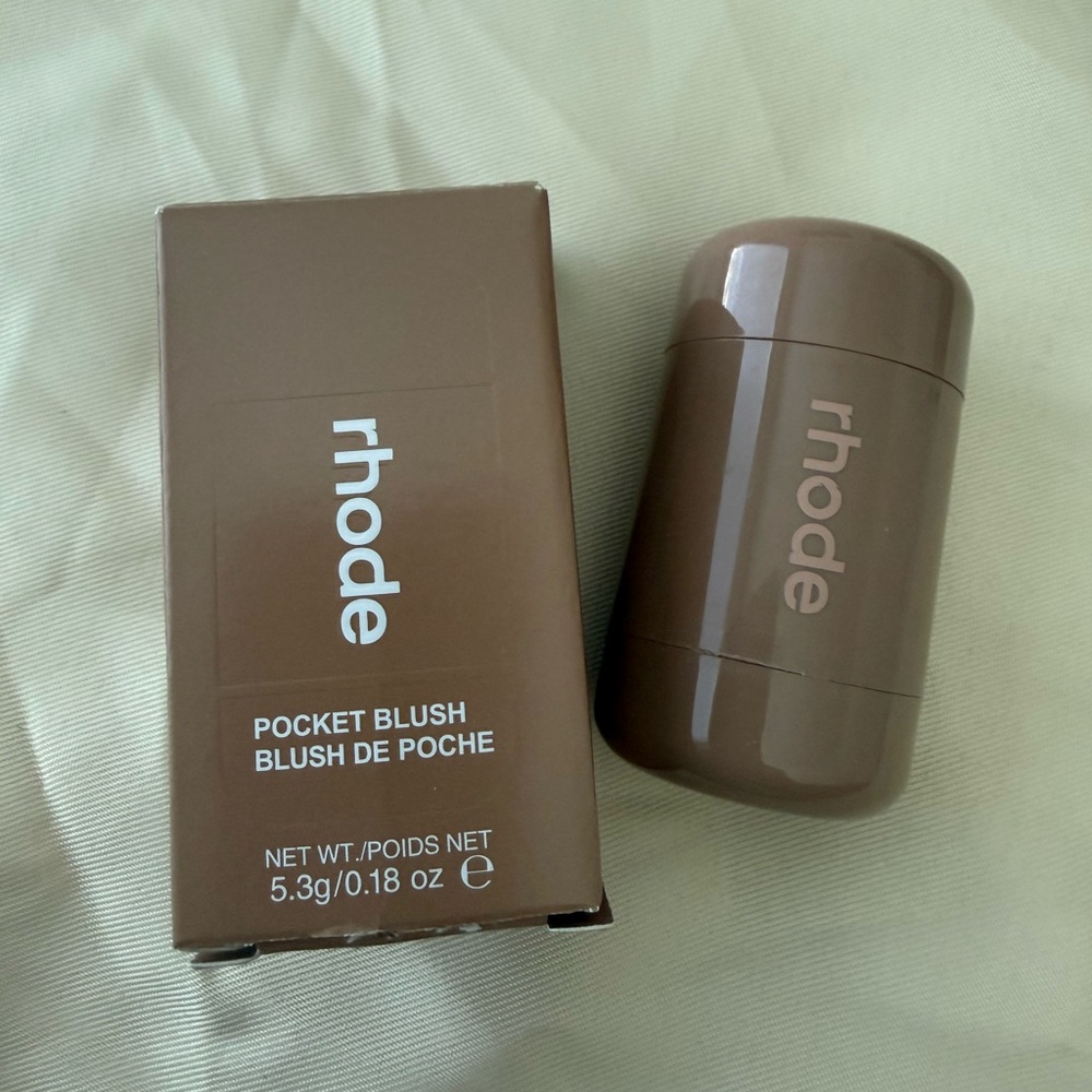 rhode Pocket Blush